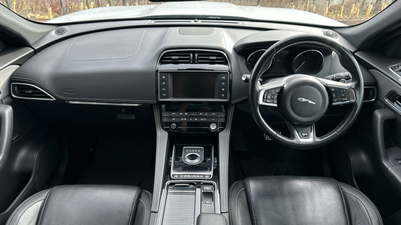 Jaguar F-Pace 3.0d V6 S 5dr Auto AWD Diesel Estate